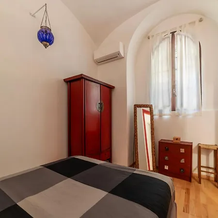 Campani Cozy
